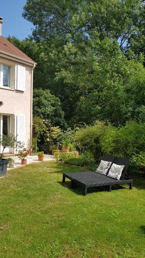 Chez Laurence & Rv Vaureal Bagian luar foto